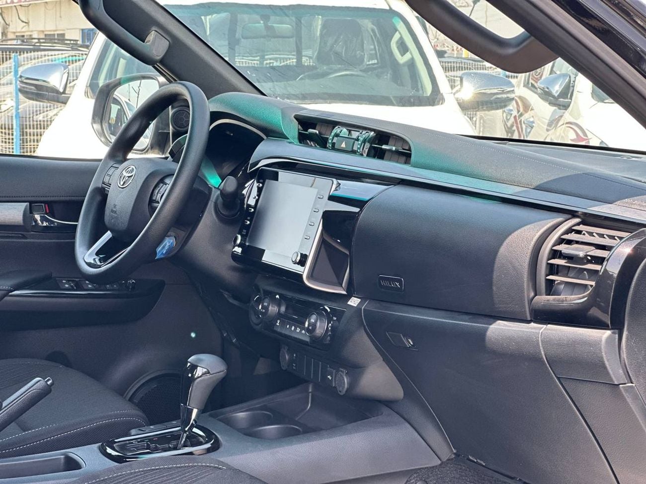 Toyota Hilux Adventure 4.0L PTR A/T // 2025 // Full Option with DVD&360 Camera , Cruise Control , Diff Lock // Sp
