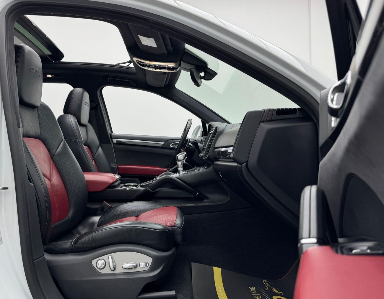 بورش كايان GTS 3.6L 2016 Porsche Cayenne GTS Exclusive, Full Porsche Service History, 2026 Porsche Warranty, GC