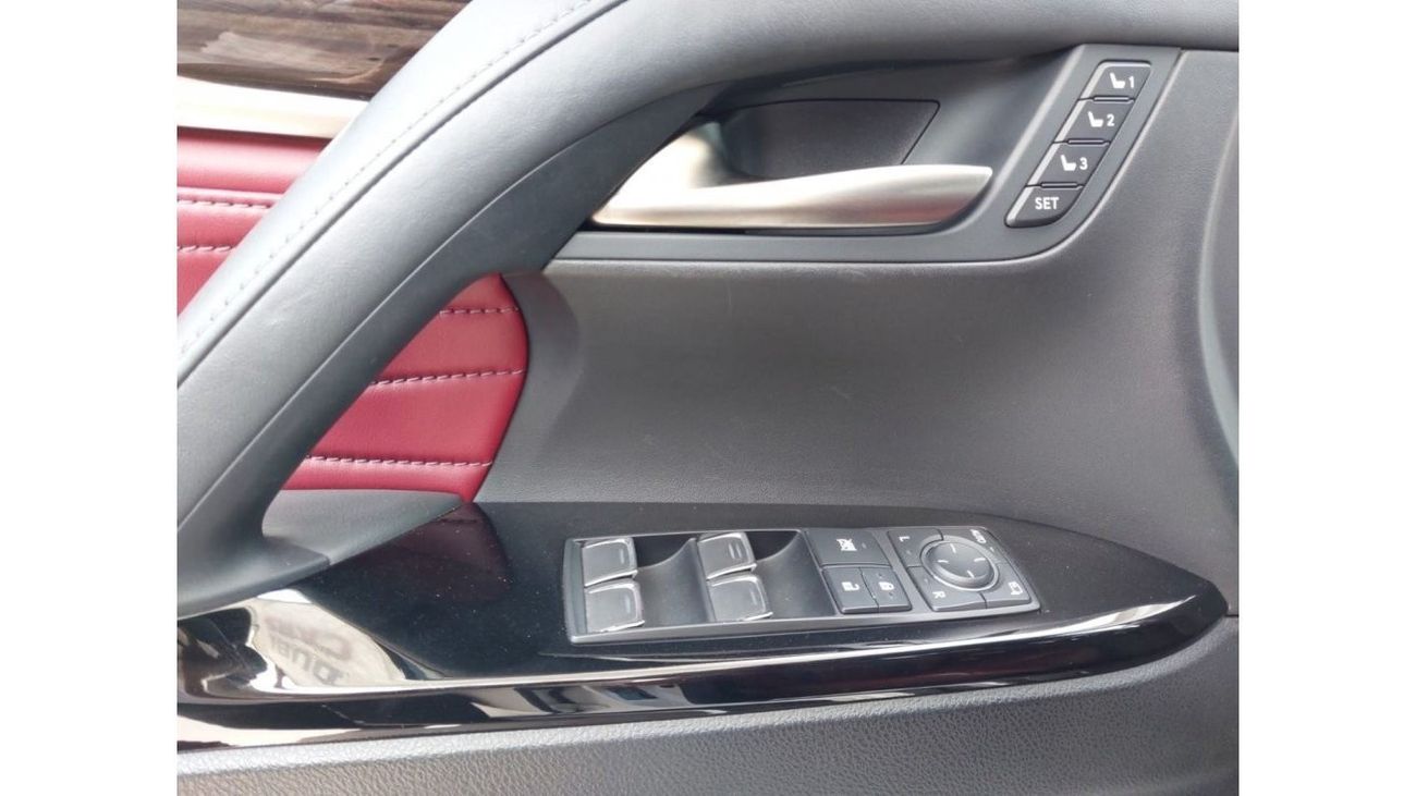 Lexus LX 570 Signature Black Edition LEXUS LX570 BLACK EDITION 4 YEARS OR 150KM WARRANTY FROM ALFUTTAIM