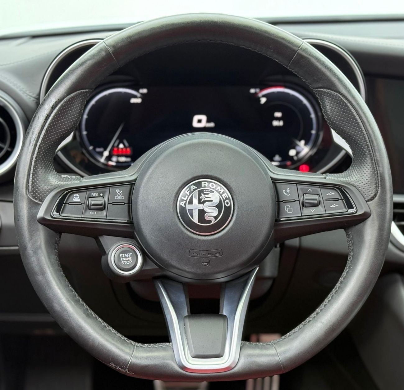 Alfa Romeo Giulia 2024 Alfa Romeo Giulia Veloce Q2 MCA, 2028 Agency Warranty & Service Contract, Agency FSH, GCC