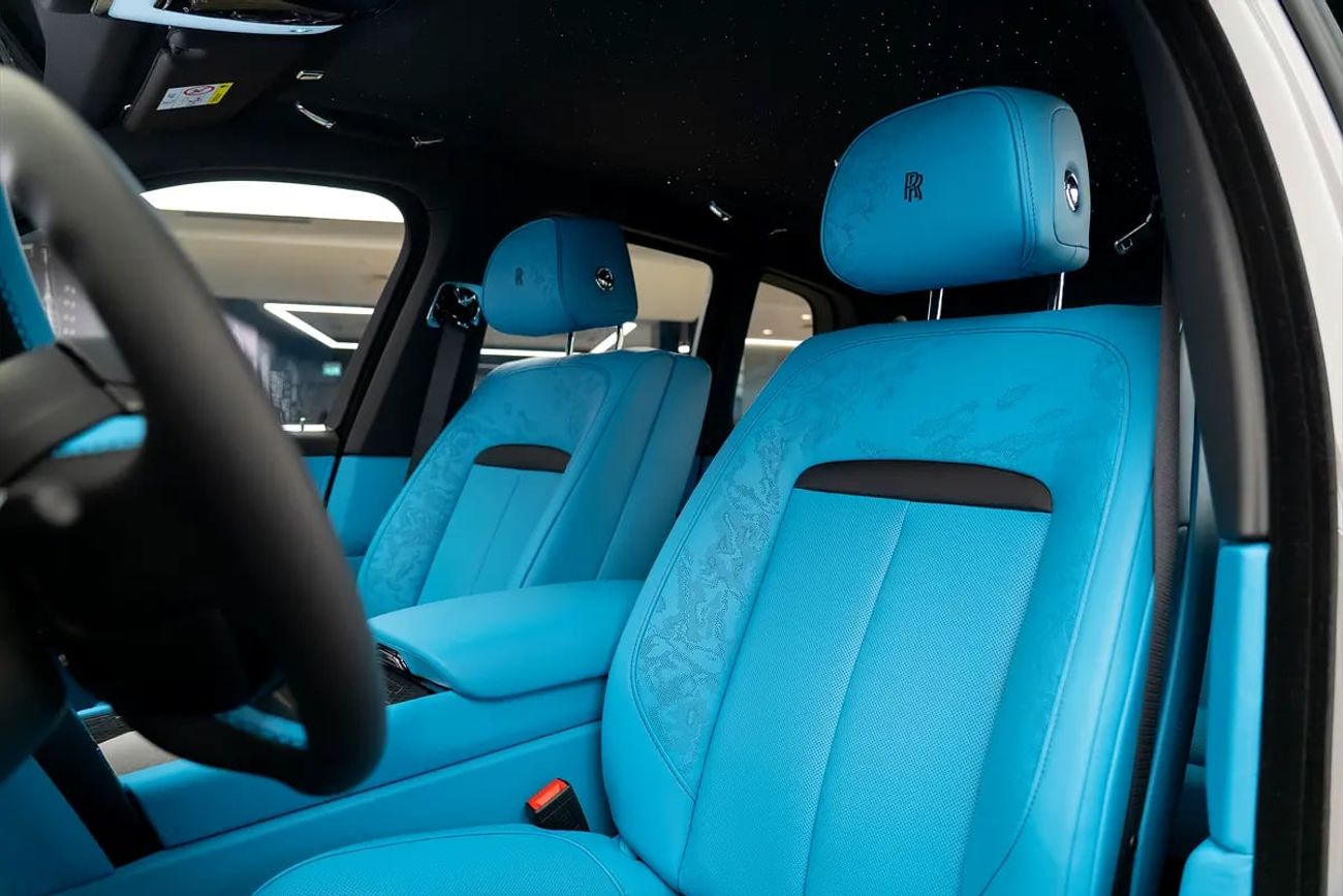 Rolls-Royce Cullinan ROLLS ROYCE | CULLINAN BLACK BADGE | GCC SPECS DEALER WARRANTY + SERVICE CONTRACT