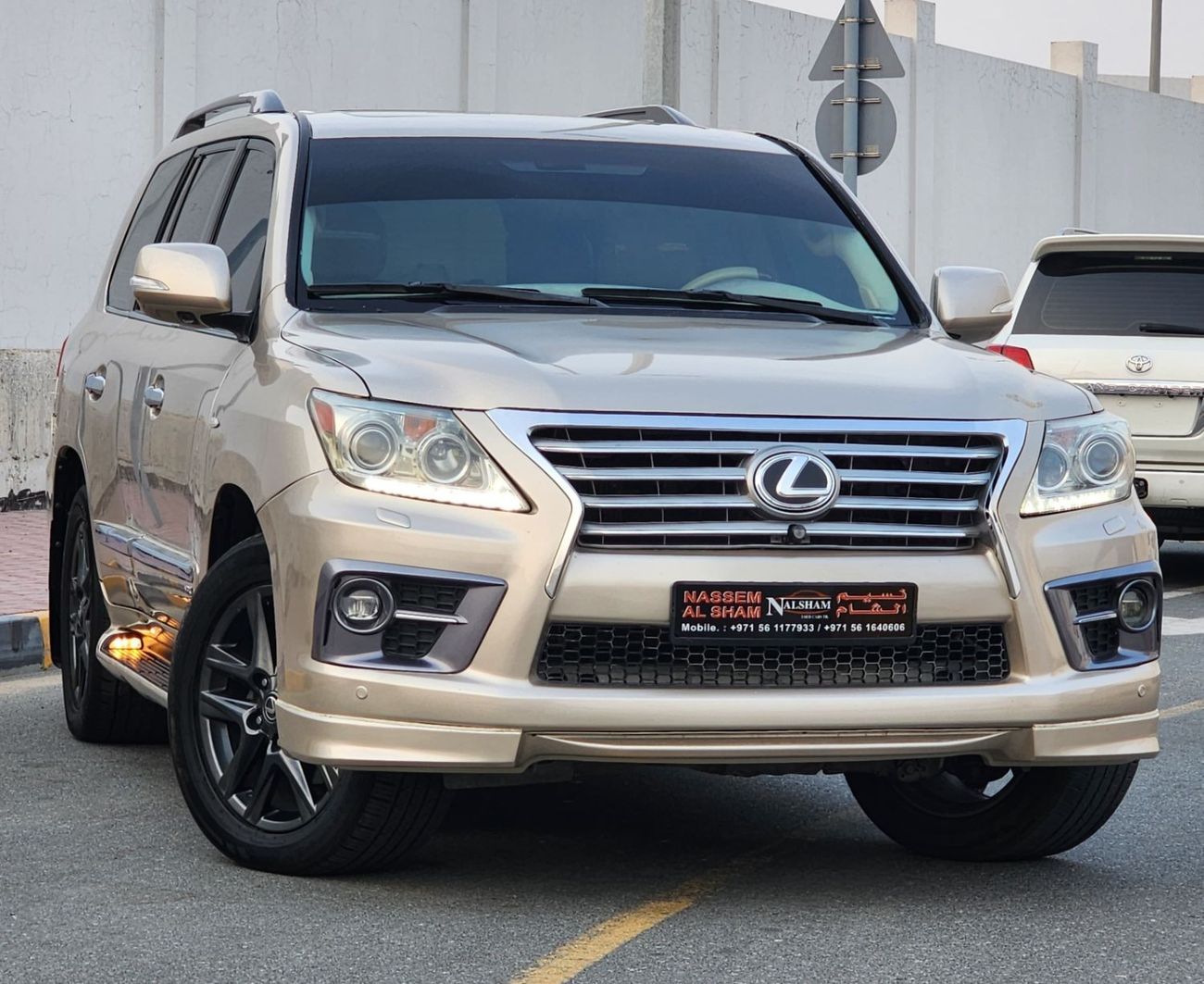 لكزس LX 570