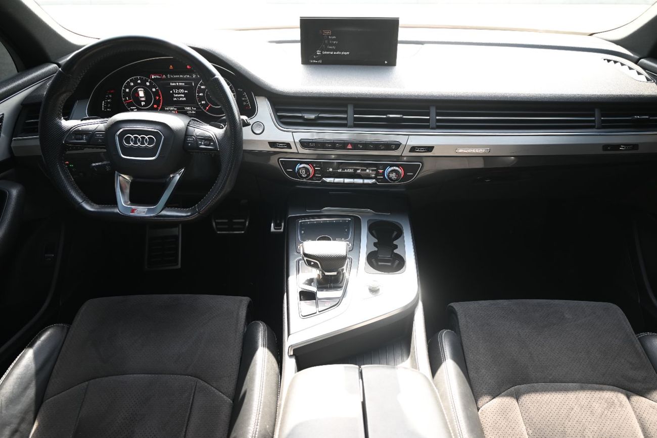 أودي Q7 45 TFSI quattro S-Line 3.0L