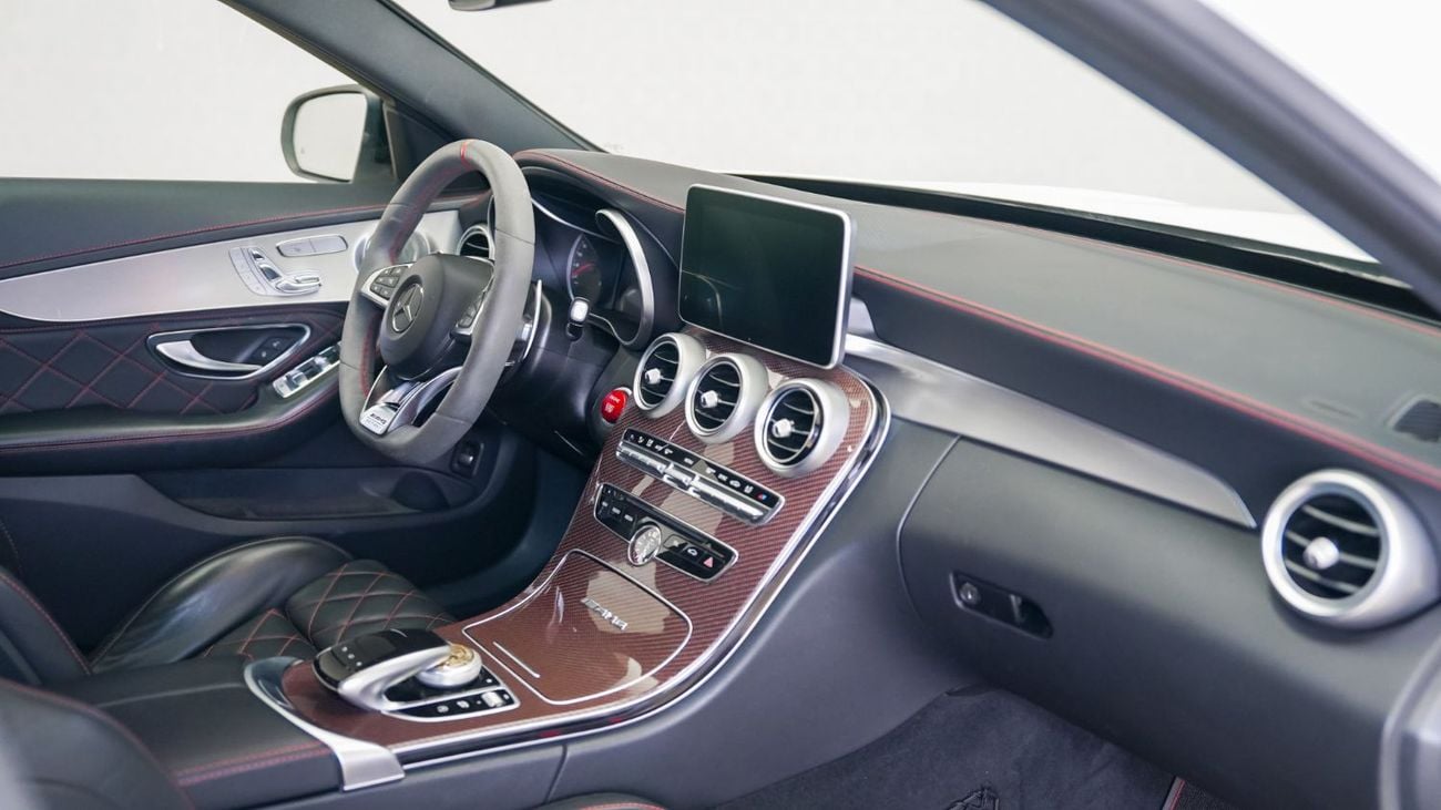 Mercedes Benz C63 AMG S