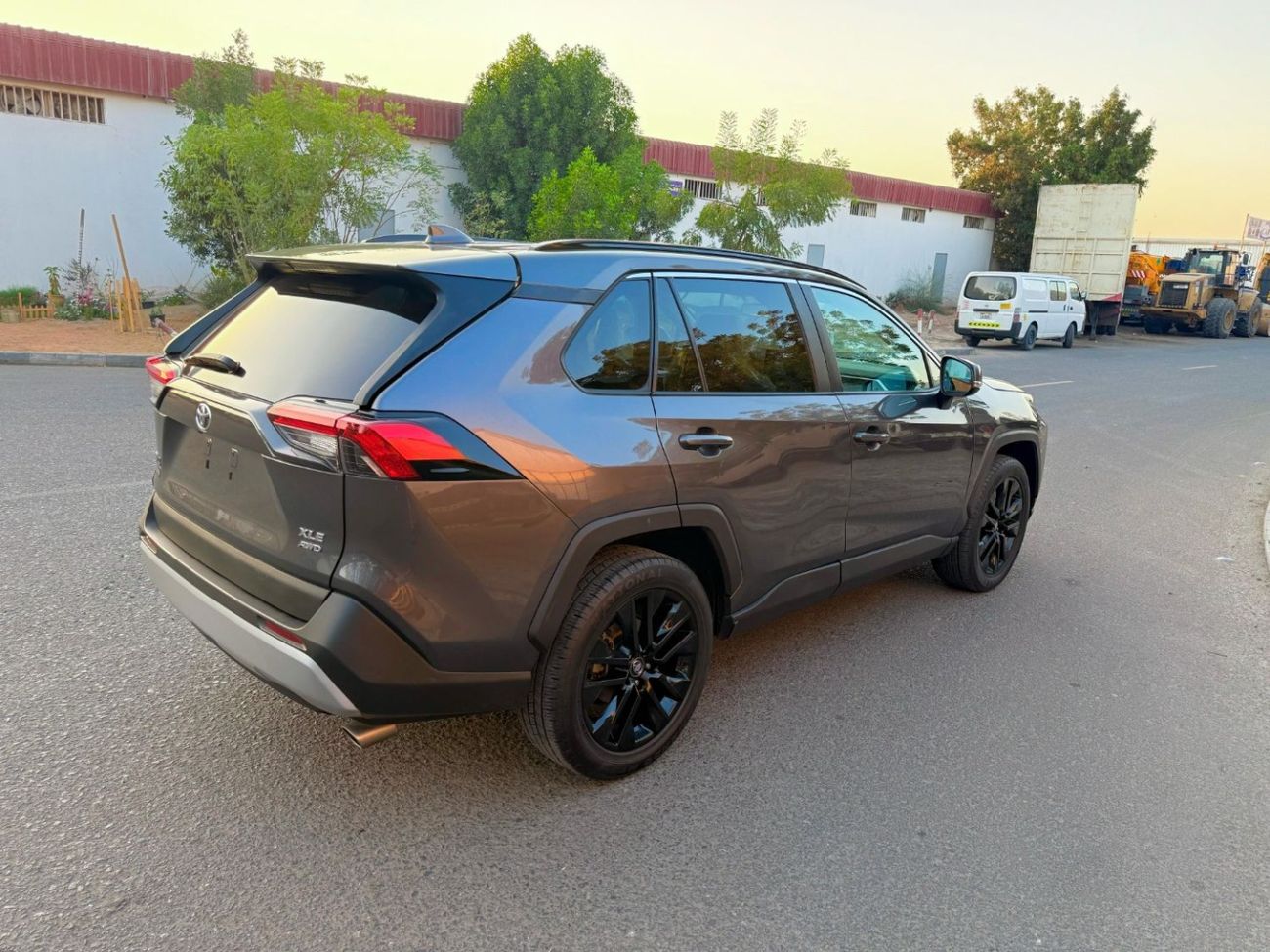 تويوتا راف ٤ XLE AWD