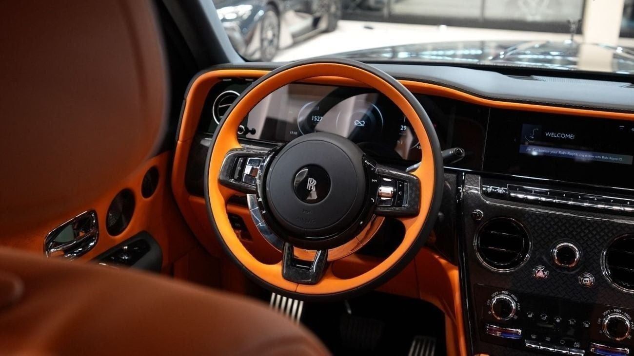 Rolls-Royce Cullinan | Black Badge - 2025 | NEW SPECIAL CLOUD INTERIOR | SPECIAL ORDER | FULL OPTION | PERFECT CONDITION