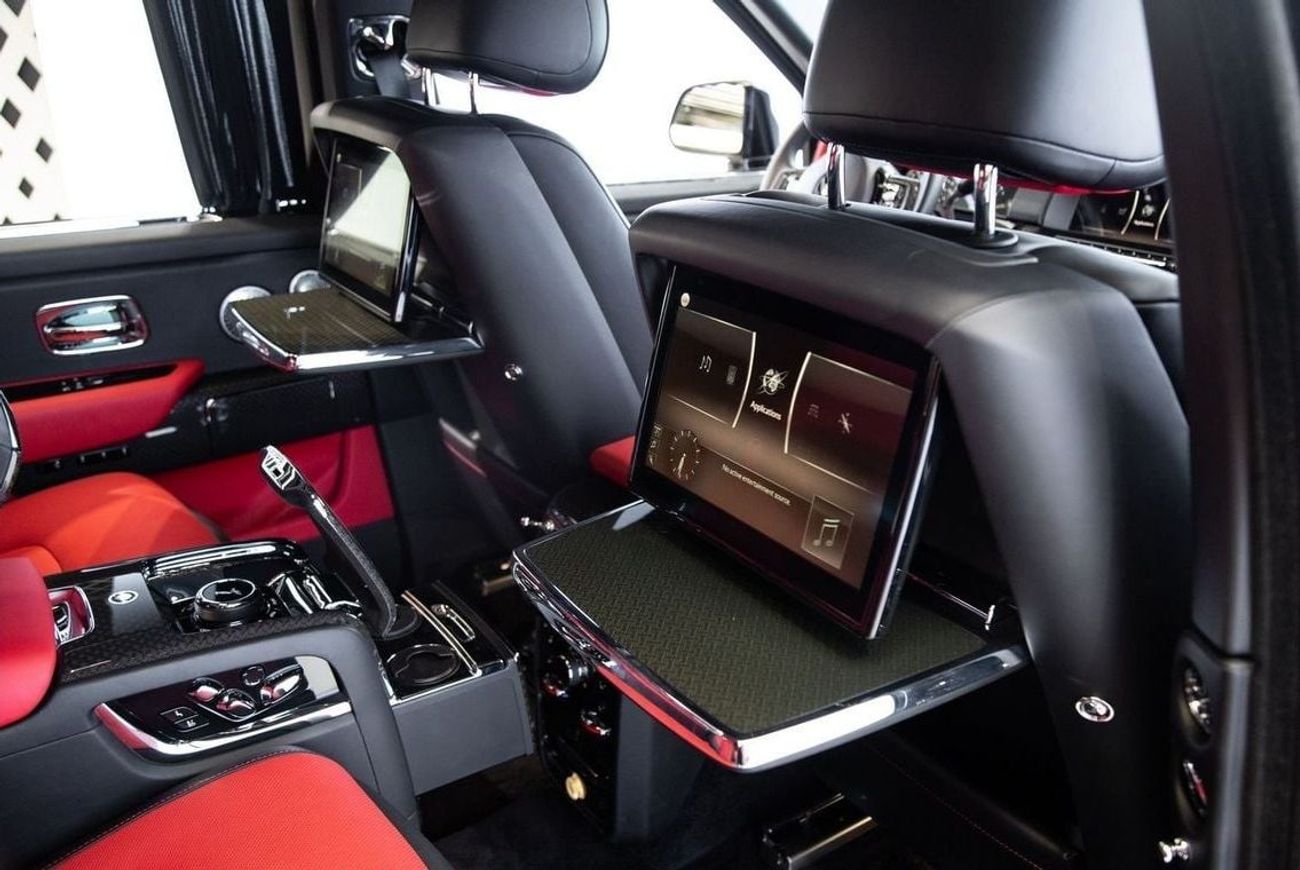 رولز رويس كولينان BLACK BADGE