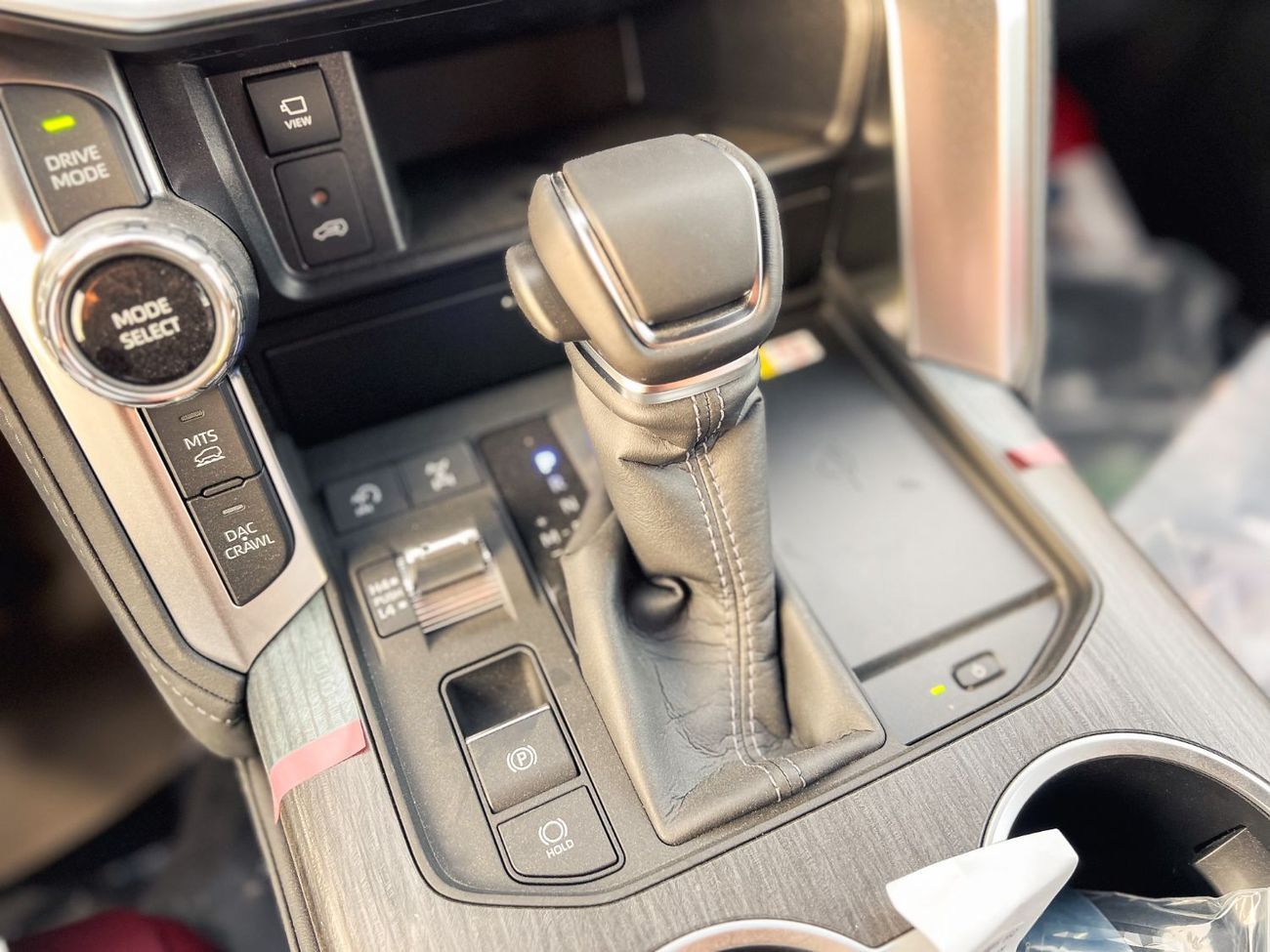 Toyota Land Cruiser 3.5T VXR Hybrid EXPORT PRICE - 2025 LC300 3.5L VXR Hybrid (Highest Spec - Oman)