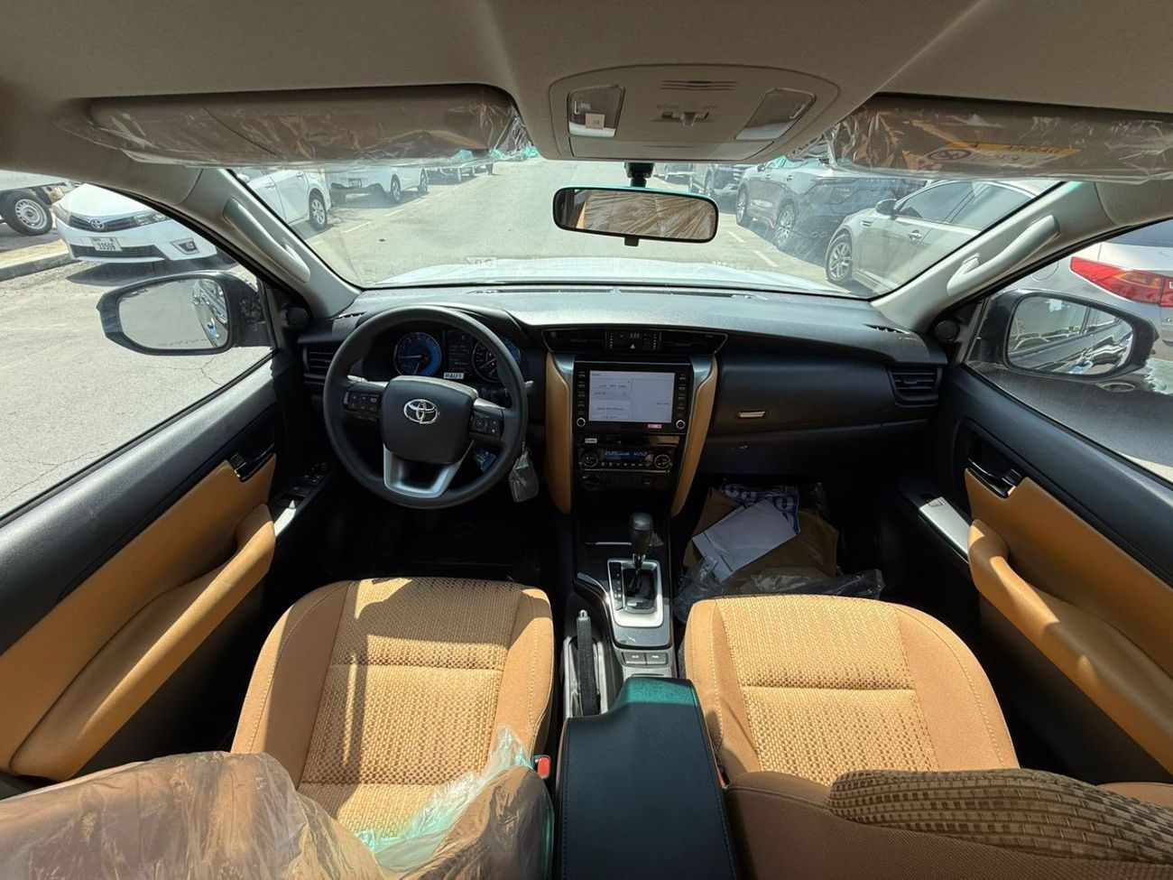 Toyota Fortuner TOYOTA FORTUNER 2.7L Petrol 4X4 Full Option 2025 Model