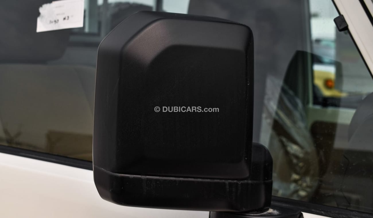 Toyota Land Cruiser Pick Up LC79 SC 2.8L AT Diesel