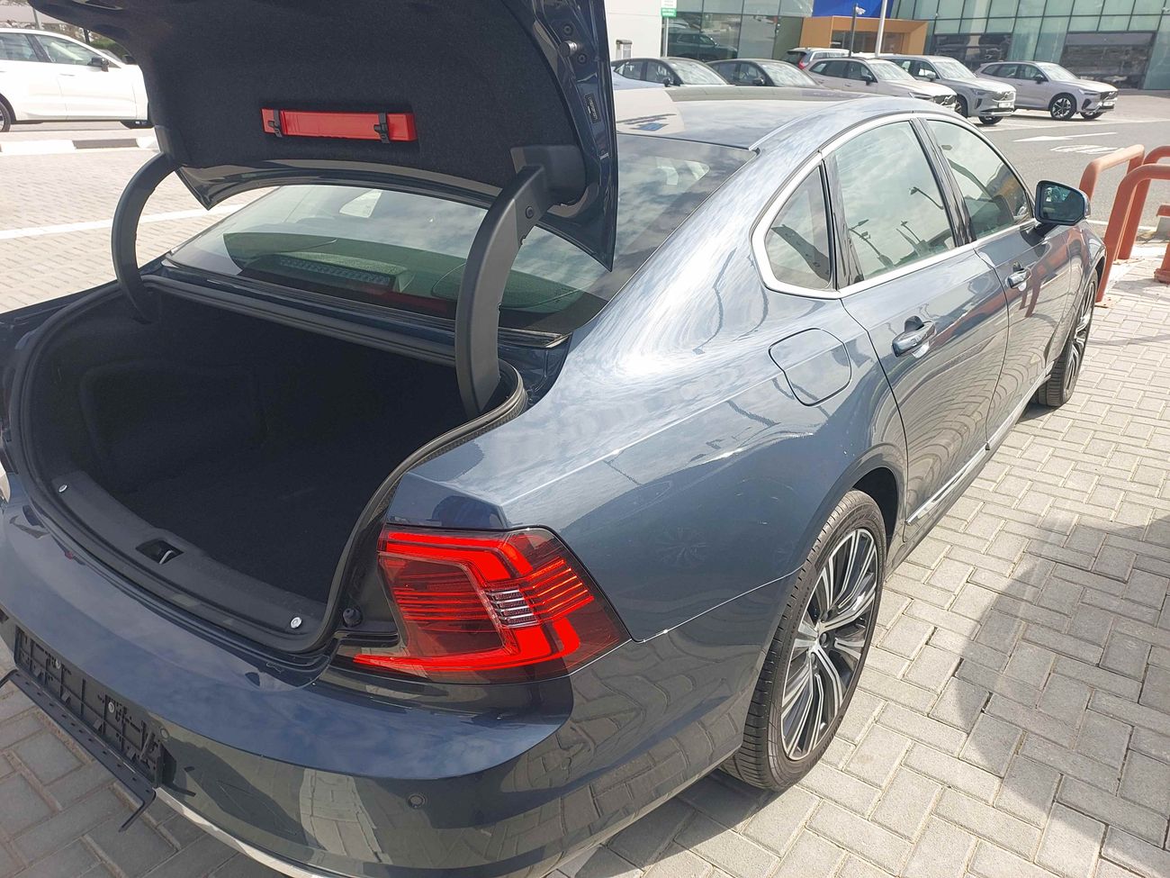 Volvo S90 B6 ULTIMATE BRIGHT AWD 2 | Zero Down Payment | Home Test Drive