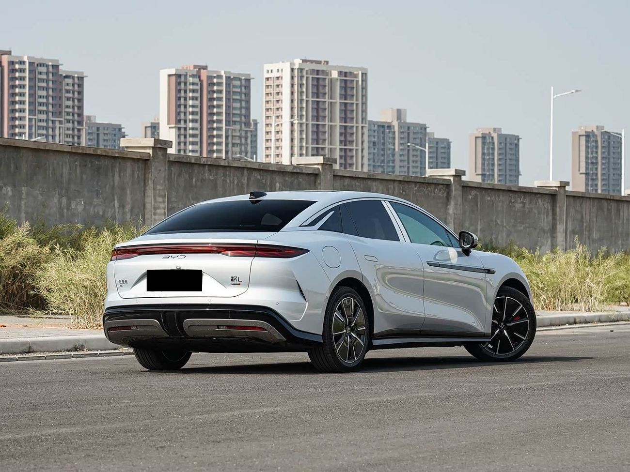 بي واي دي هان L EV 701KM LiDAR Premium Edition | 2025 | Ready Stock Limited QTY | For Local Registration +10%