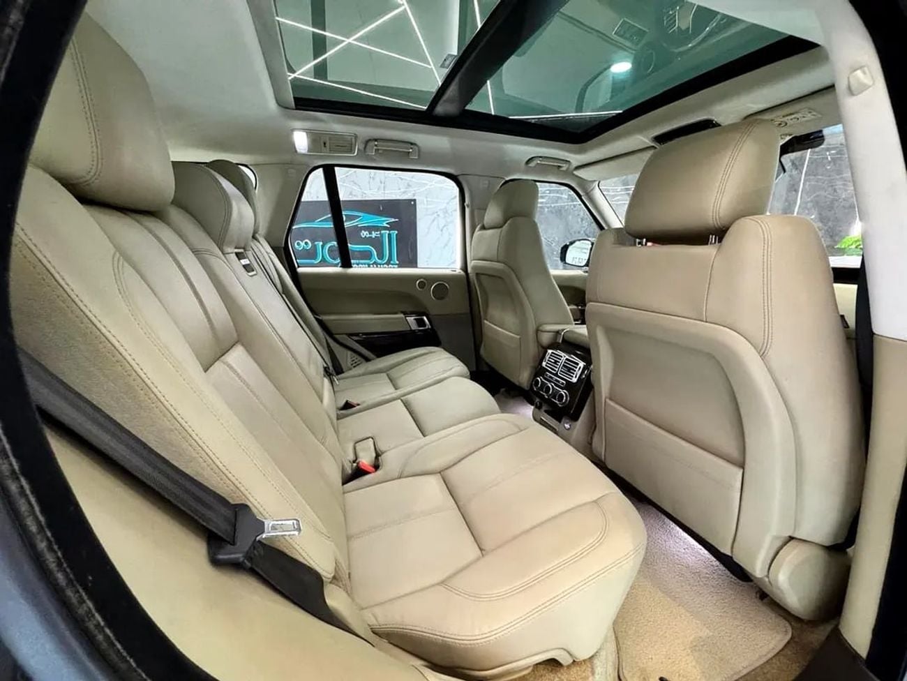 Land Rover Range Rover SV KIT SUPERCHARGED RR VOGUE || V8 || GCC I| FULLY LOADED || FACELIFT TO SHAPE || PANORAMIC