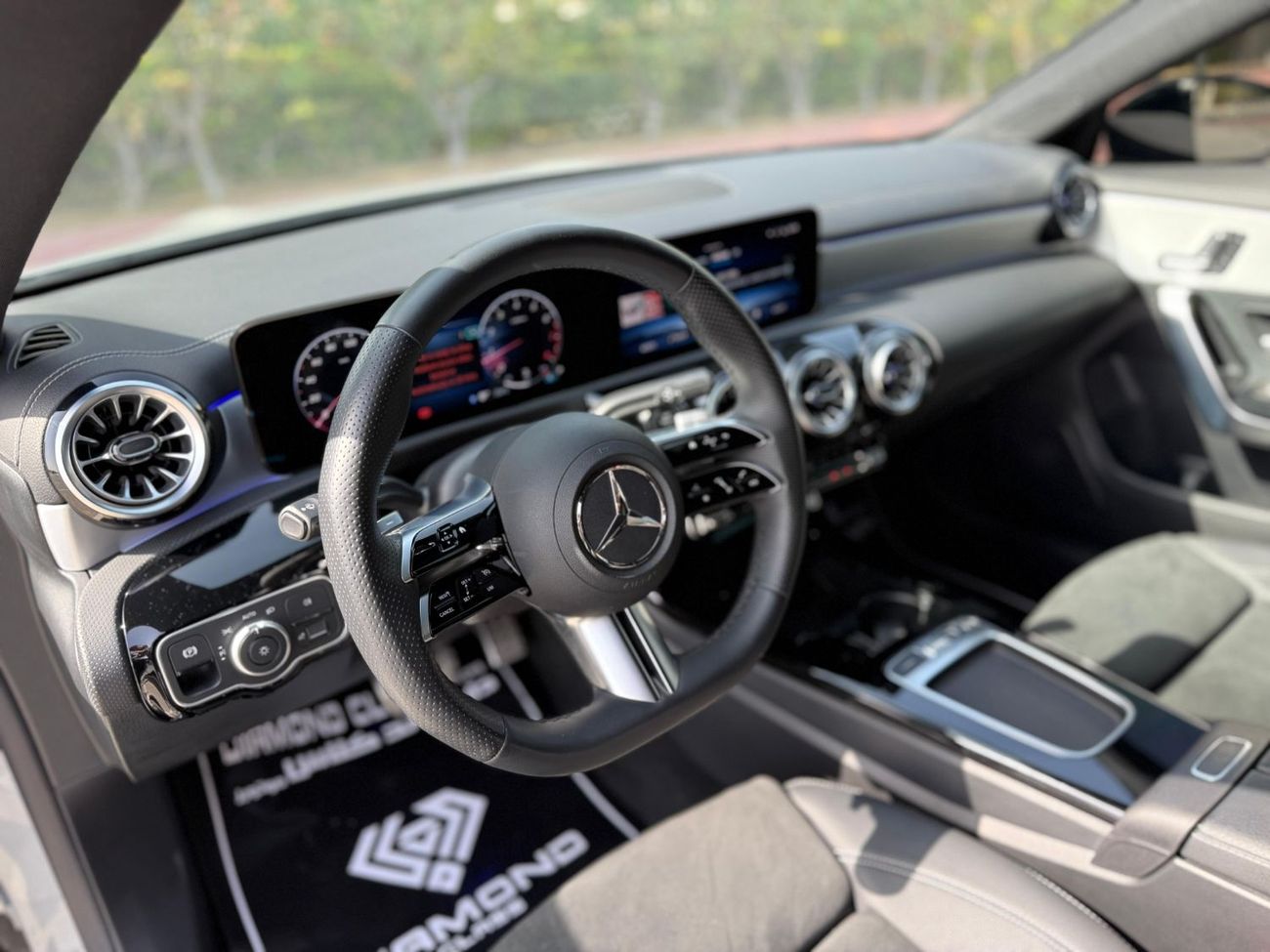 مرسيدس بنز CLA 200