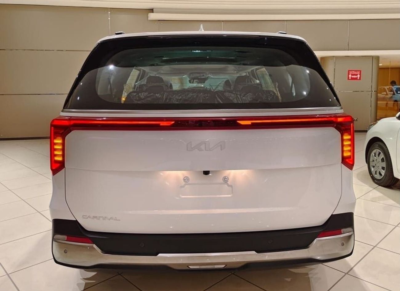 Kia Carnival 3.5L Petrol, Leather Seats, Big DVD Screen 2025MY