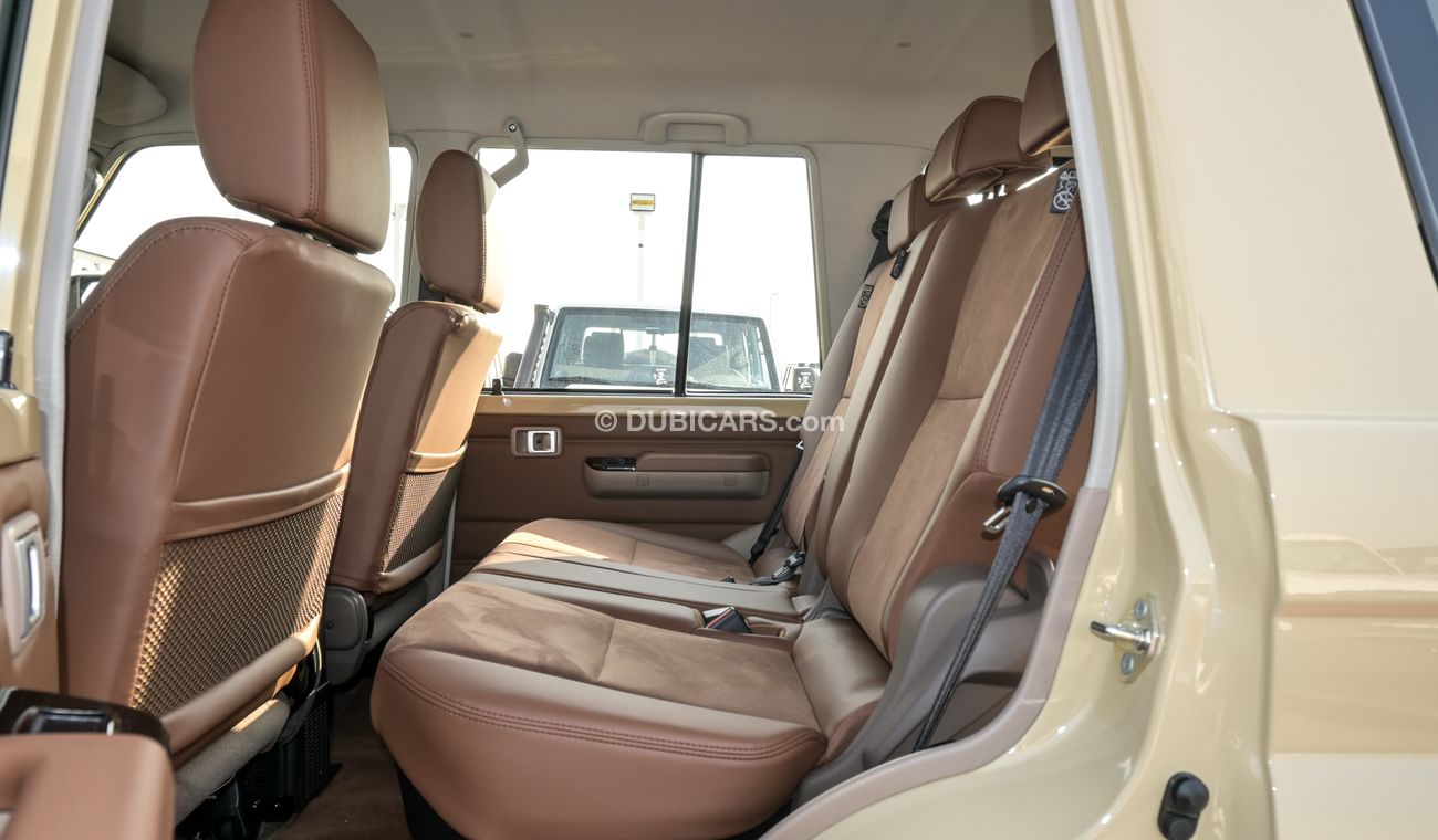 تويوتا لاند كروزر 70 LC76 4.0L AT LX  YM 2024