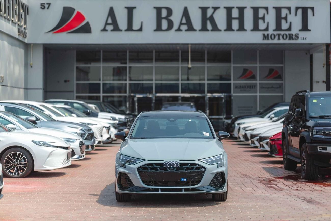 Audi A3 35 TFSI S-LINE Audi A3 1.5T 35 TFSI S-Tronic Sedan 2025 (Nardo Grey)