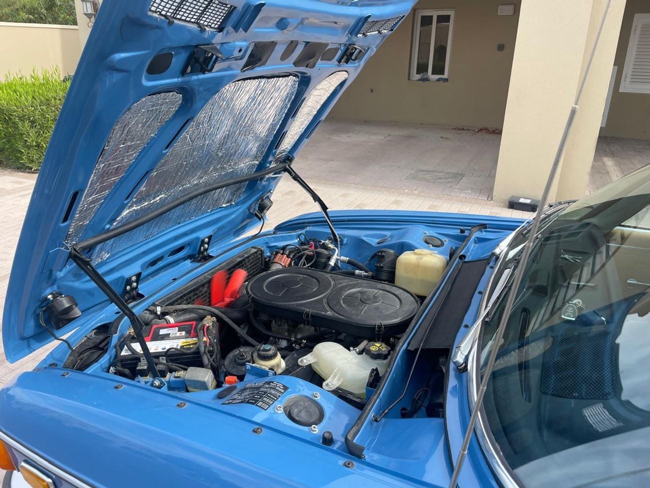 بي أم دبليو 750i