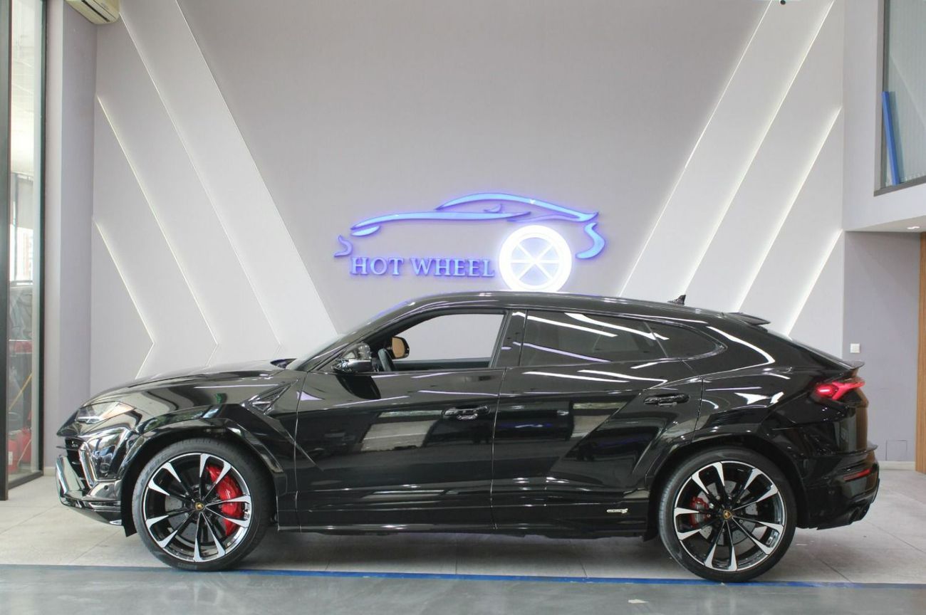 لامبورغيني اوروس S 4.0T V8