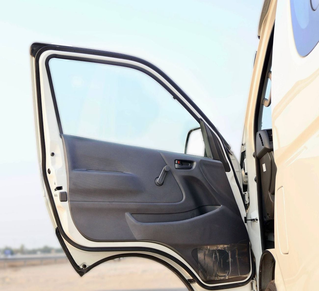 Toyota Hiace DX