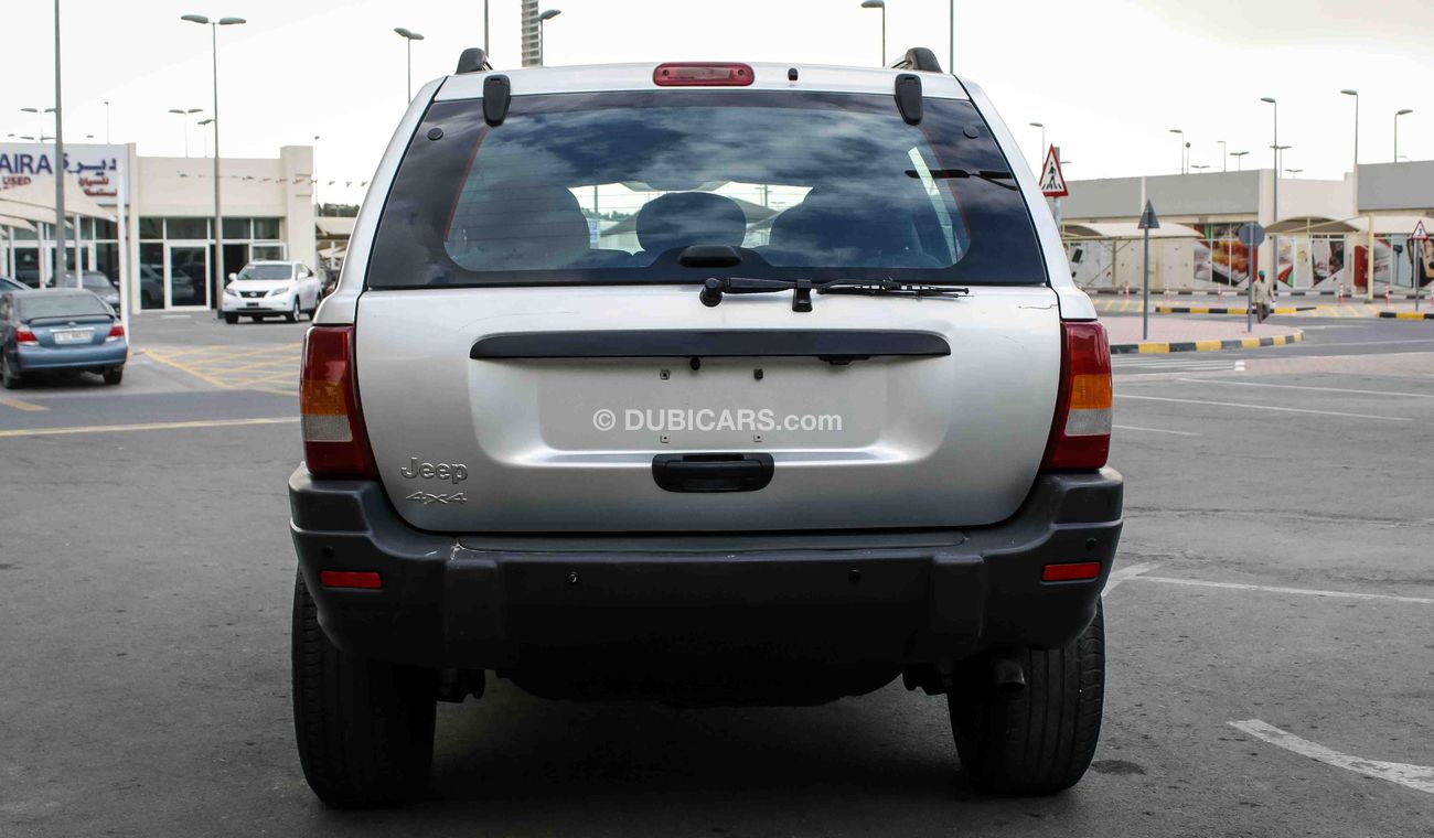 Jeep Grand Cherokee 4.0 V6 4X4 Laredo