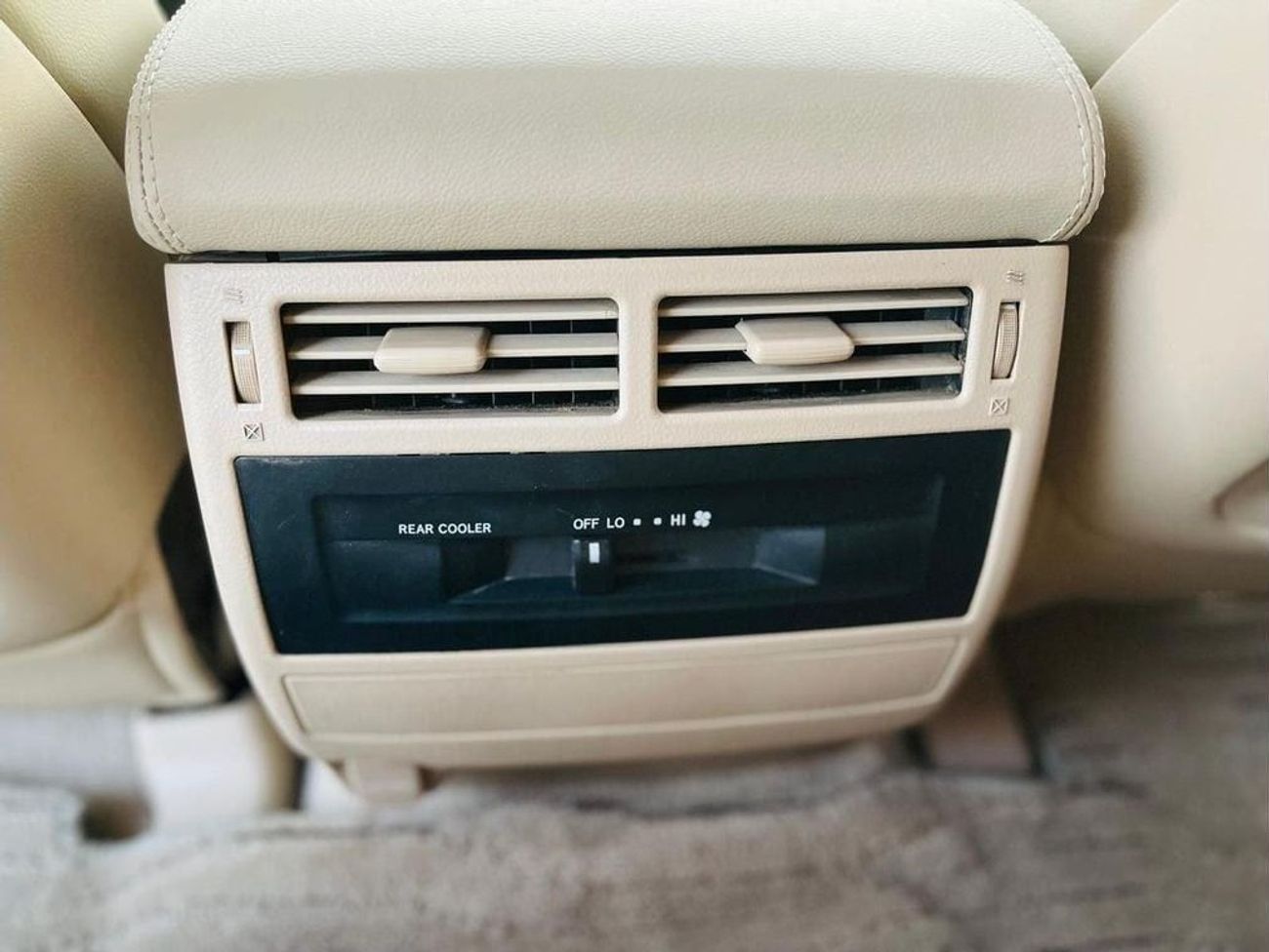 Toyota Land Cruiser Toyota landcuriser GXR V6 22015 Full option very neat and clean perfect conditions