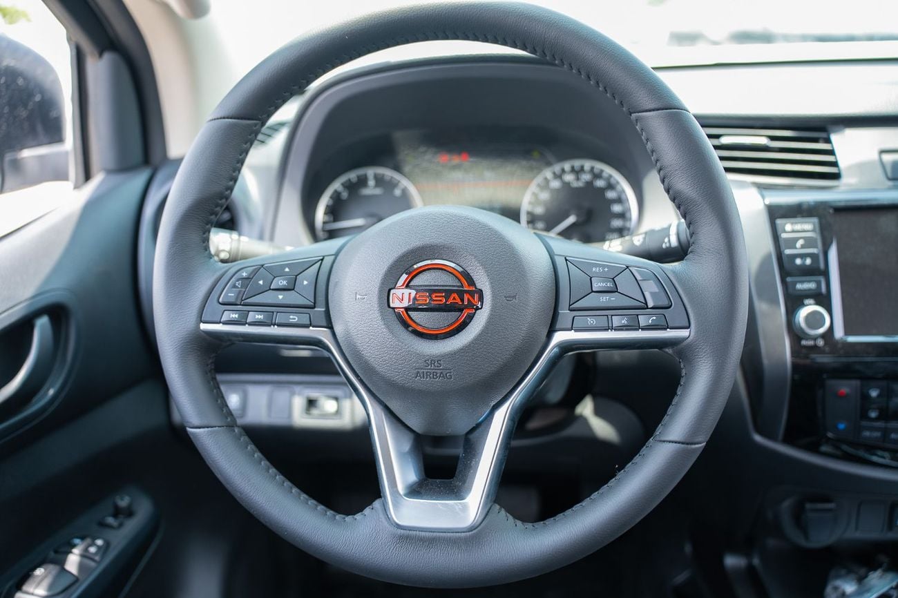 Nissan Navara PRO-4X Off-Road | 2.5L Diesel 4WD A/T (Only For Export)