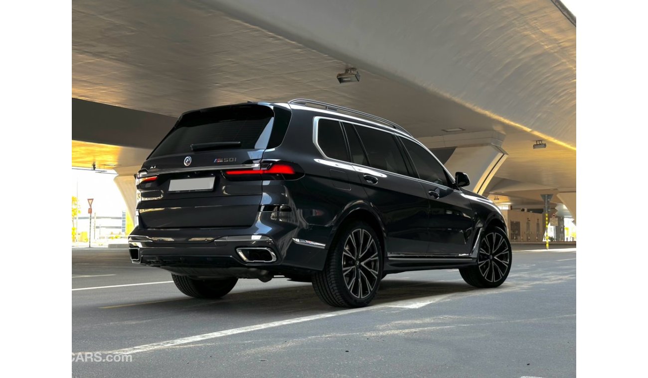 BMW X7 M50i | GCC | FULL WARRANTY AND SERVICE 2024/11 | HIGHEST OPTIONS | INDIVIDUAL ORDER |