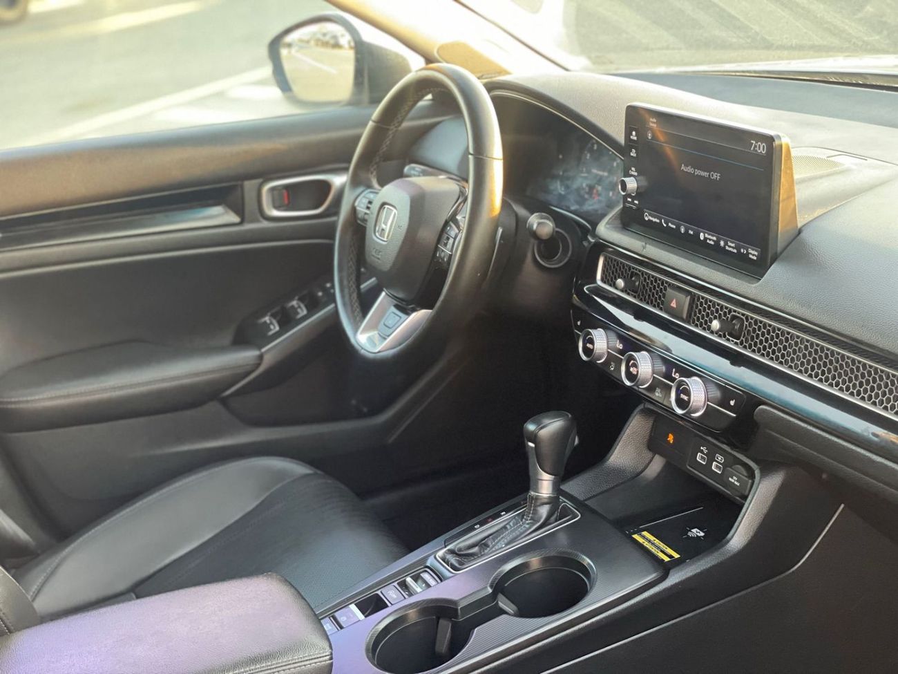 هوندا سيفيك 2023 Honda Civic Touring 1.5 V4 - Full Option - Canadian Specs -