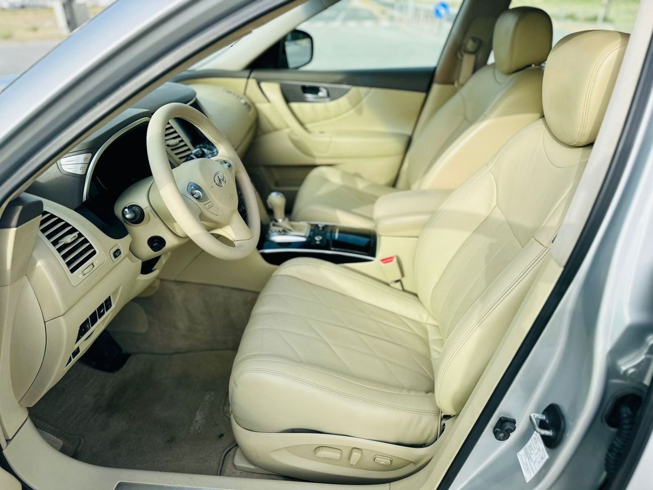 إنفينيتي QX70
