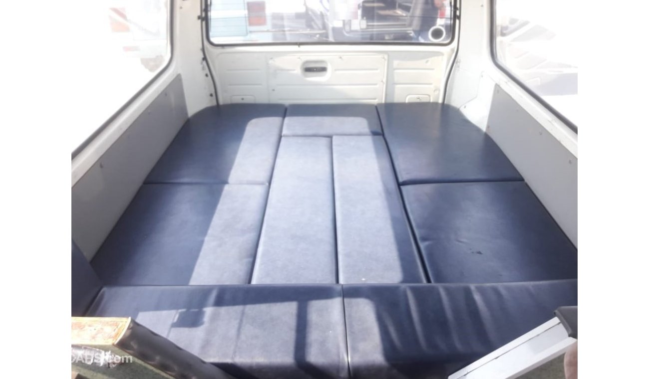 تويوتا هاياس Toyota Hiace Van RIGHT HAND DRIVE (Stock no PM766)