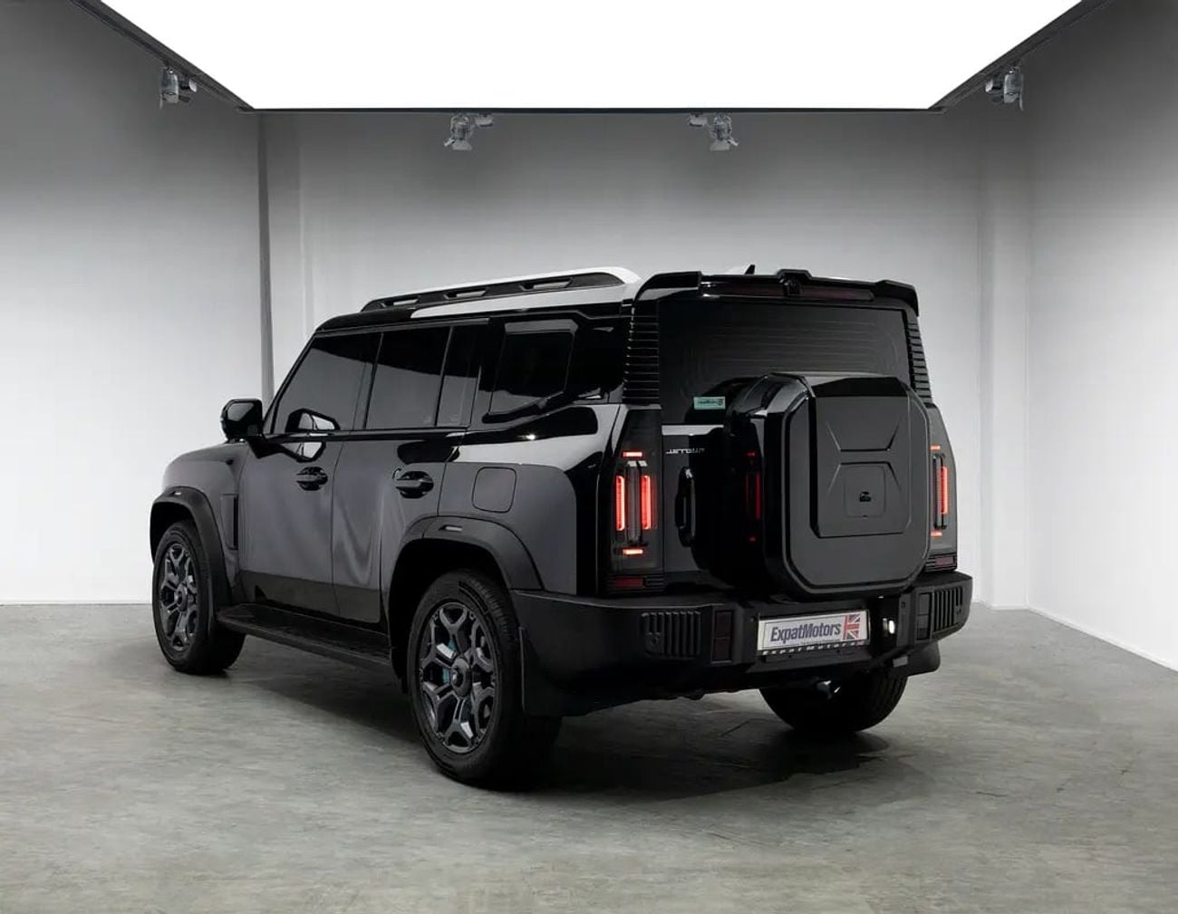 Jetour T2 LUXURY PLUS Black Edition • 0% DP Available • Warranty until • GCC
