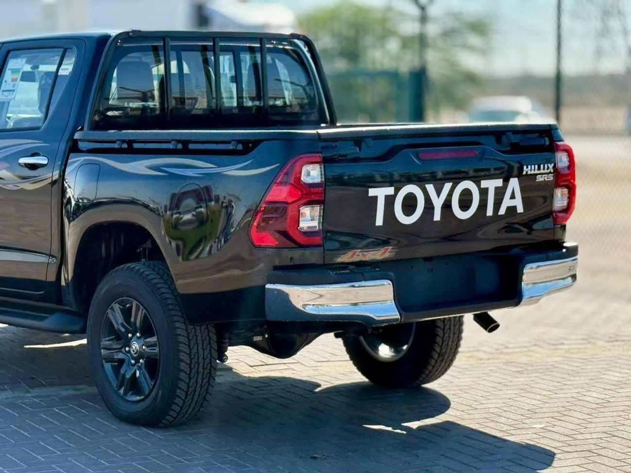 Toyota Hilux SR5 2.7L Petrol 4WD 2026 Export Price @ 137,500 AED