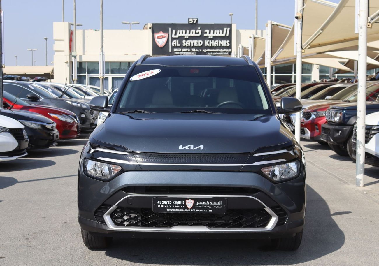 Kia Carens Smartstream 1.5L A/T 1.5L A/T -KIA CARENS 2023 - GCC - 4(V) - Accident-free -7 Seats -In excellent c