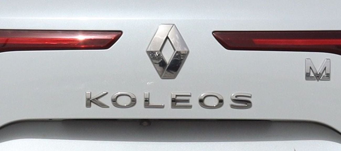 Renault Koleos 2.5L LE (4WD) - RENAULT KOLEOS - 2017 -GCC - Full option - 4WD -2.5 - Accident-free - in excellent c