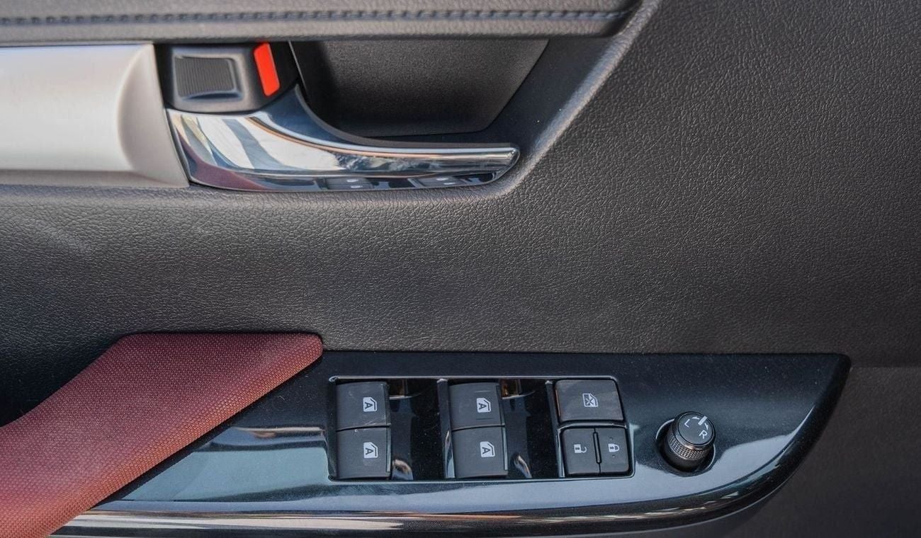 Toyota Hilux 2025 Toyota Hilux TRD SR5 4.0L Petrol AT (Black)