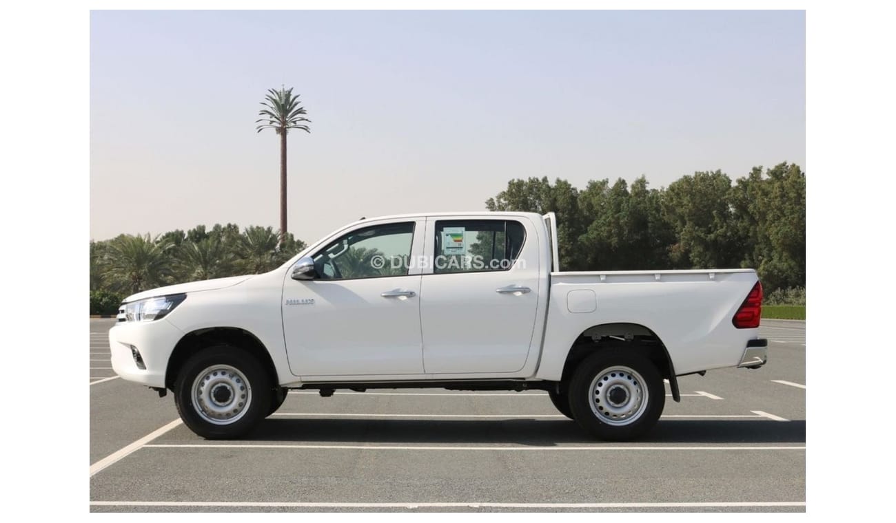 Toyota Hilux 2022 | DLX BASIC DIESEL MT 4X4 - BLACK INTERIOR AND FABRIC SEATS WITH GCC SPECS - EXPORT ONL