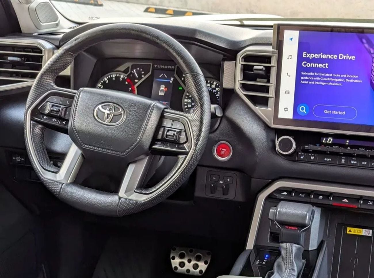 تويوتا تاندرا Toyota Tundra Crewmax Limited 2022MODEL 3.5L V6 petrol Engine with AWD 4x4, push start Transmission