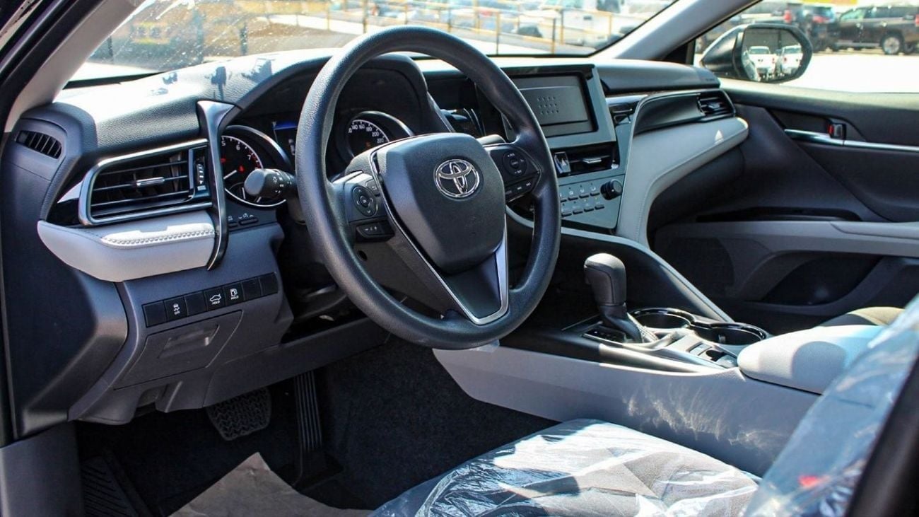 تويوتا كامري 2.5L LE 5 SEATER A/C - 2X AIRBAGS ABS Automatic (Export Only)