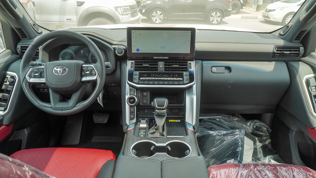 Toyota Land Cruiser VXR TWIN TURBO 3.5L V6 Hybrid