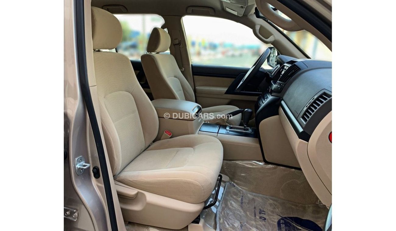 Toyota Land Cruiser EXR V6 - 2013 - EXCELLENT CONDITION