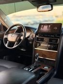 Nissan Armada Clean Title SL Full option 5.6 L original paint