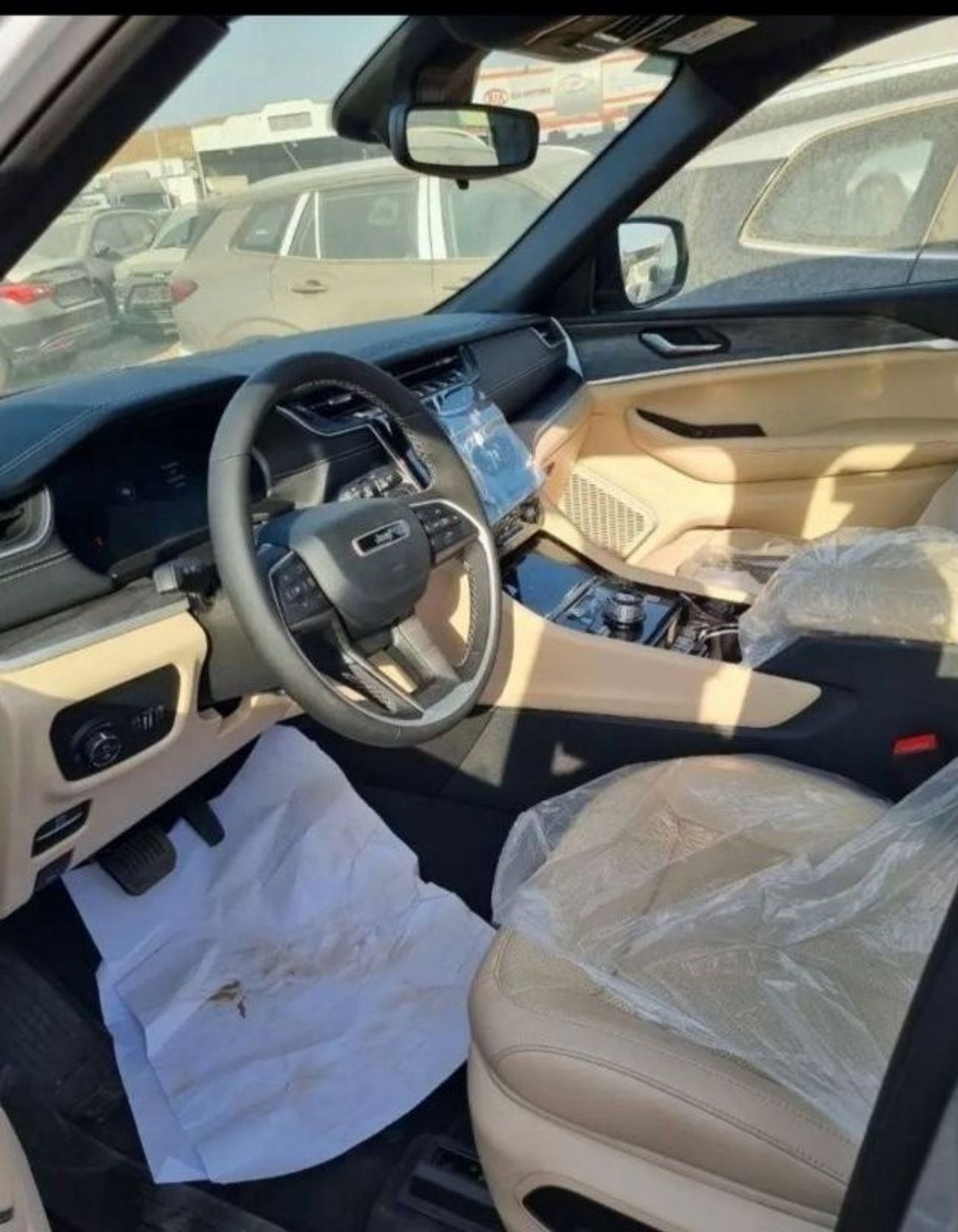 Jeep Cherokee 2023 Jeep Cherokee 3.6L 4X4 Petrol 6Cyl Automatic 8 shifts  Zero KM