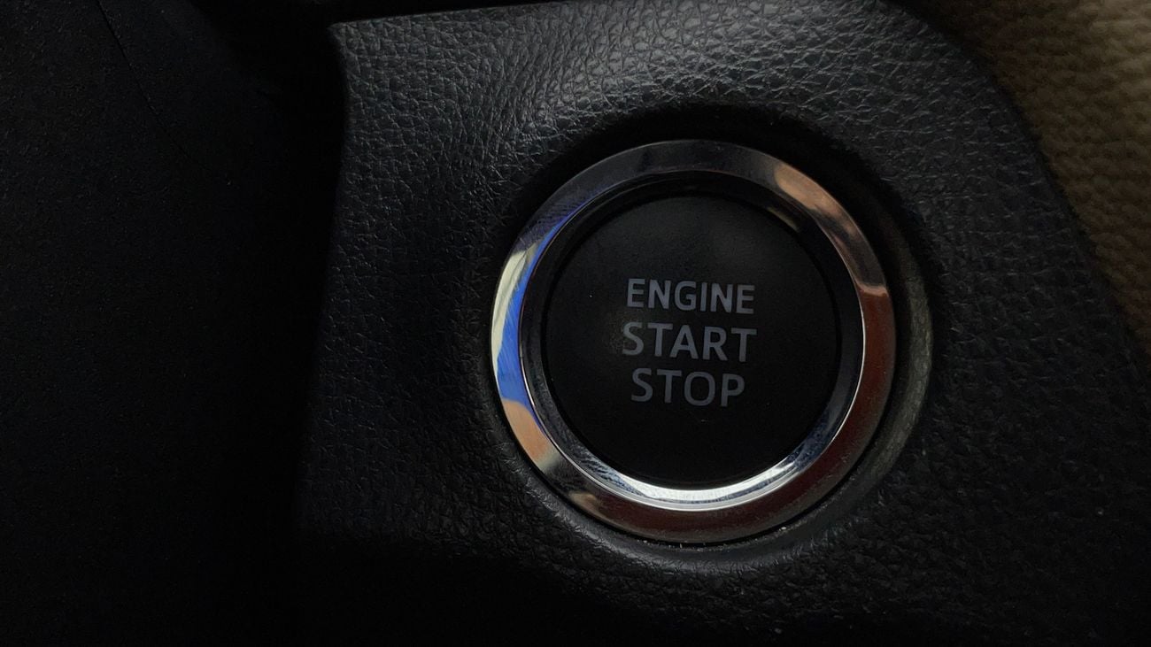 تويوتا راف ٤ VX 2.5 | بدون دفعة مقدمة | اختبار القيادة في المنزل