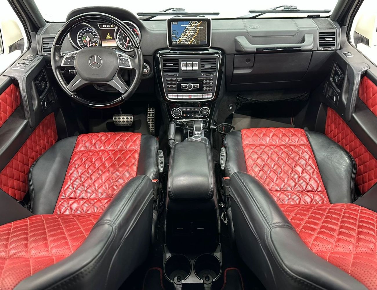 Mercedes-Benz G 63 AMG 2015 Mercedes G 63 AMG(Full Option), 3 Years GTA Service Contract, Full Service History, GCC