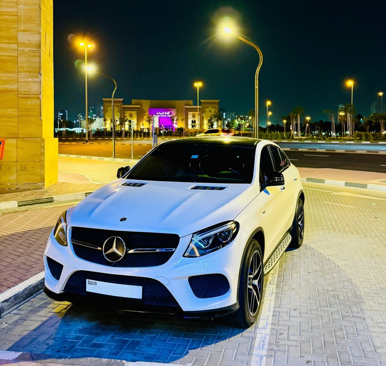 مرسيدس بنز GLE 43 AMG 3.0L V6 Biturbo AMG
