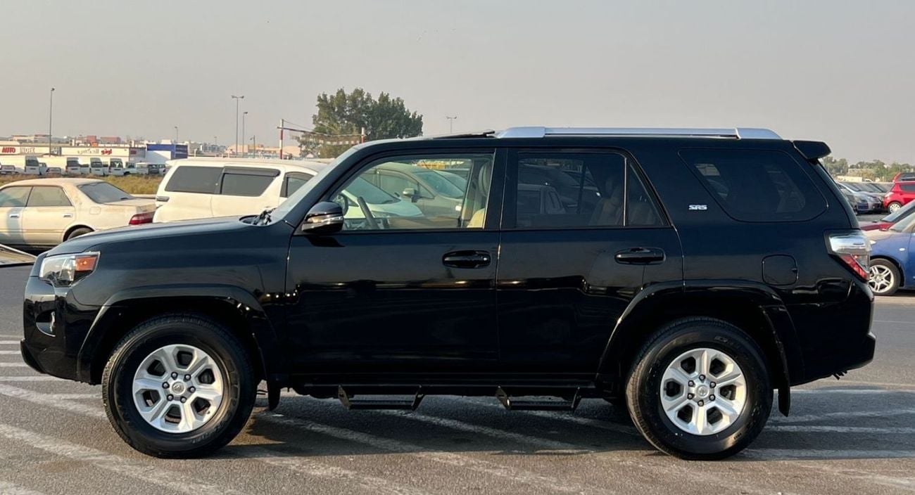 تويوتا Runner4 2015 Toyota 4Runner SR5 Premium - Rear CAM & Leather Seat - Sunroof - 7 Seater - V6 4.0L -
