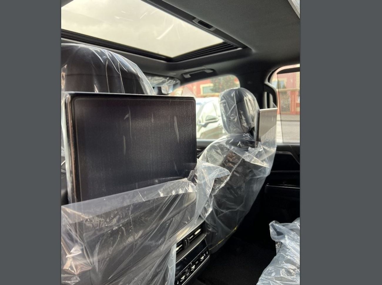 Lexus LX 500 Twin Turbo 3.3L Signature Full Option 7 Seats