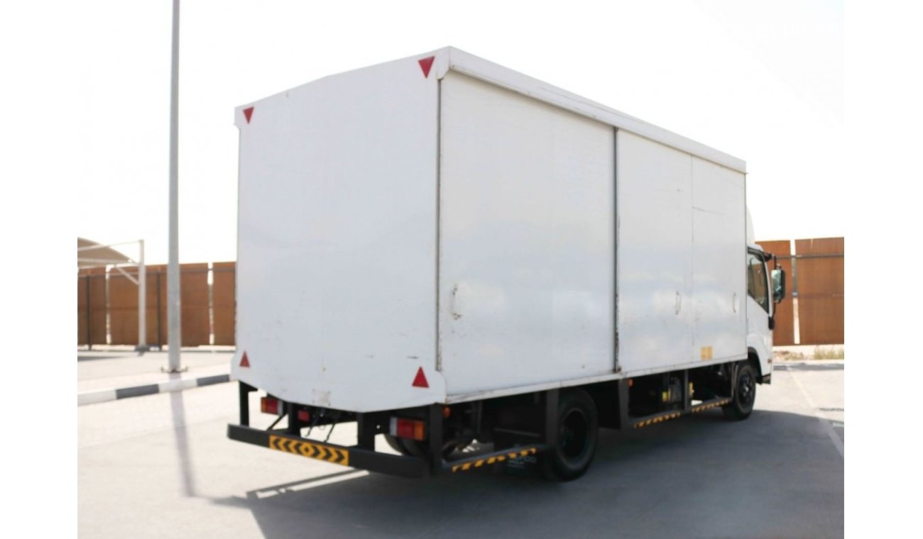 Isuzu NPR WATER BODY WITH GCC SPECS - EXCELLENT CONDITION - VAT EXCLUDED