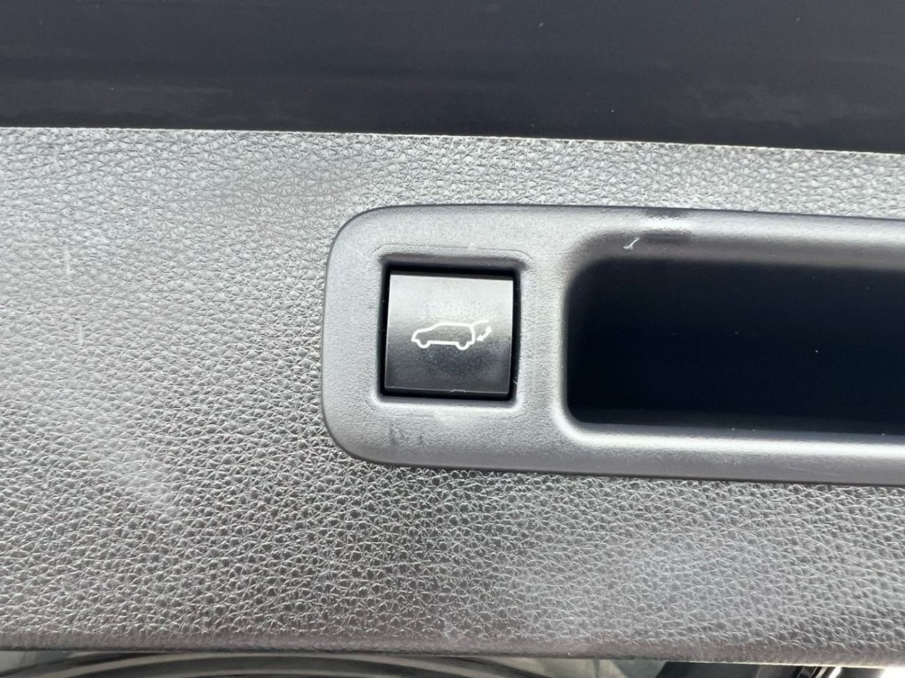 تويوتا هايلاندر 2022 TOYOTA HIGHLANDER XLE   3.5L V-6 //   4 WHEEL DRIVE 4X4 // SUNROOF //  PUSH START   // LEATHER